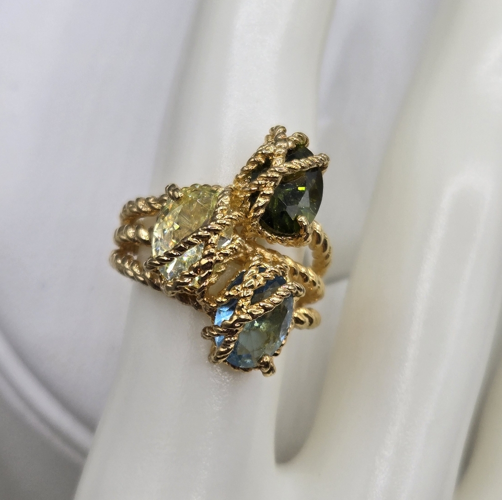 Swarovski Elements Gold & Multicolor Ring Made w Swarovski Crystals Size 7 - Picture 2 of 6